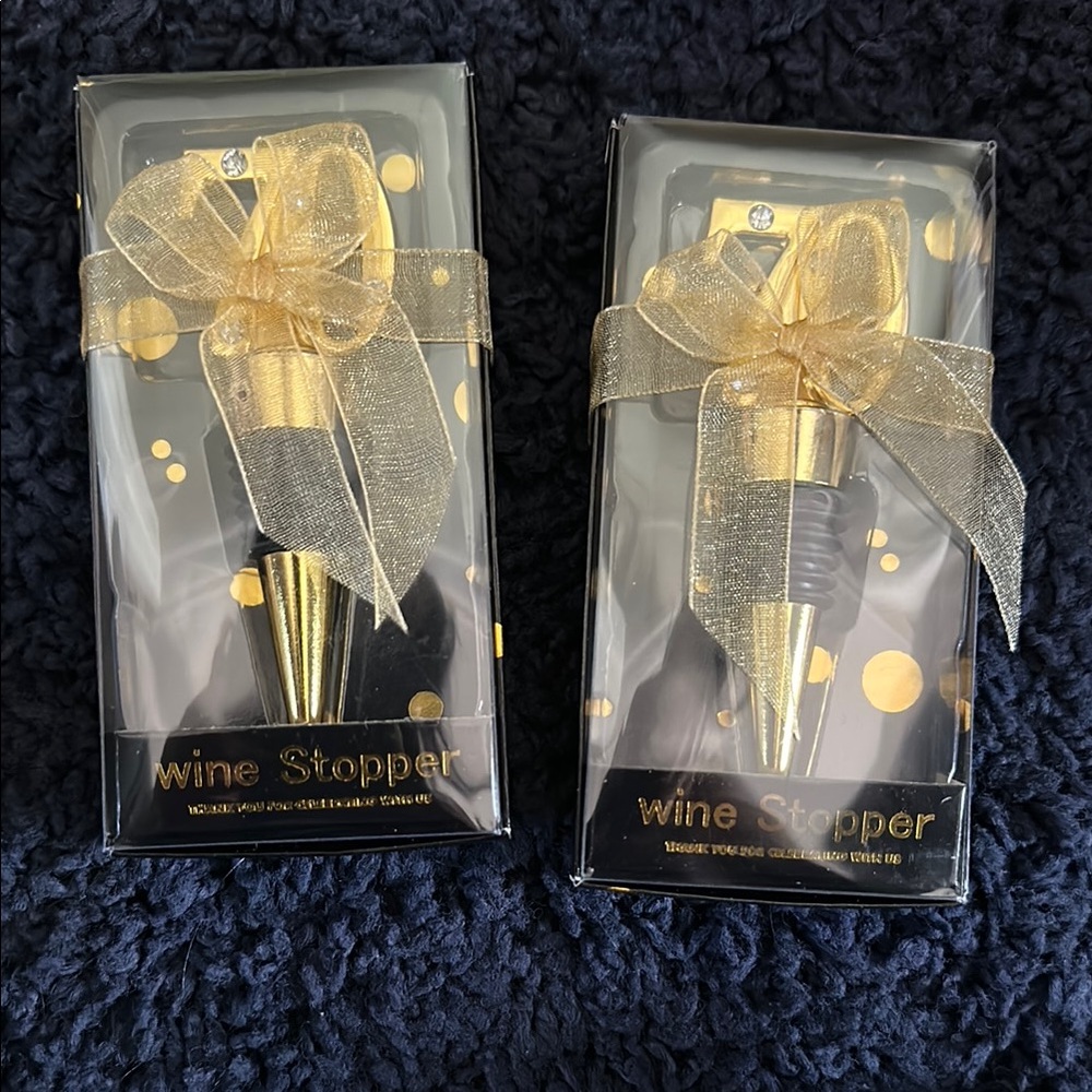 Elegant Gold Wine Stopper